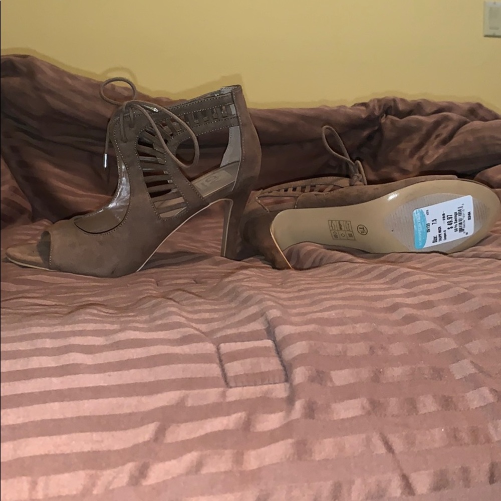 Dolce Vita heels 7.5